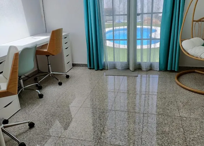 Aquamarina House Дом отдыха *